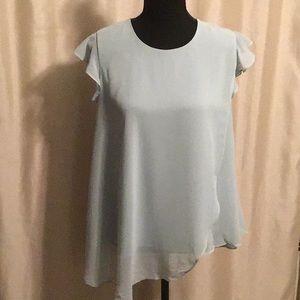 Flowy sleeves gorgeous top